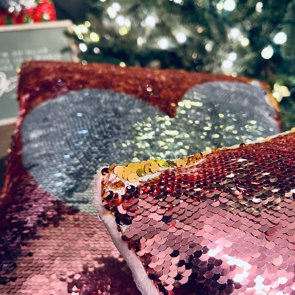 Pink Accent Pillows with Reversible Sequins Pillows for Girls/Teens! 2 Pillows! - Picture 3 of 10